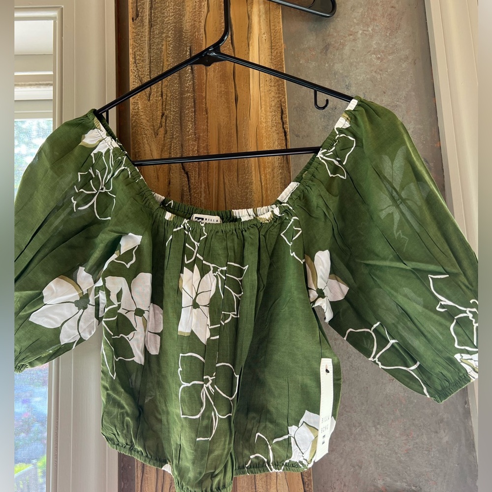 NWT Billabong Crop Top Size Small